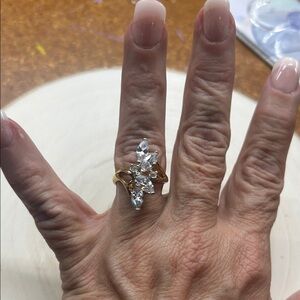 Elegant Gold and Silver Women's Ring